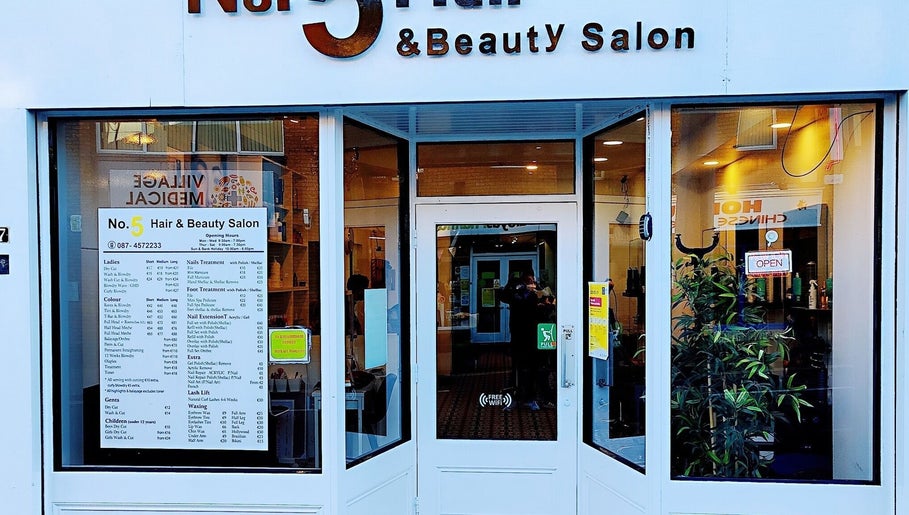 No. 5 Hair & Beauty Salon – obraz 1