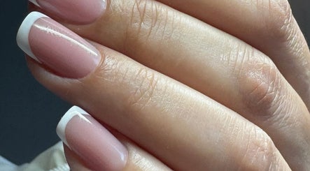 Elegant French manicure at SaHaR(Castle hill), Castle Hill, New South Wales, AU showcasing chic nail design.