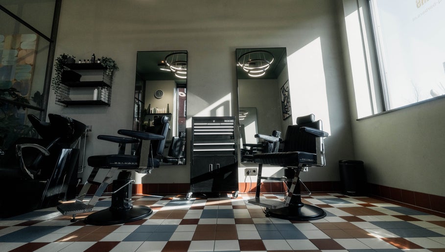 Immagine 1, DOQ Barbers - Revaleiland 500