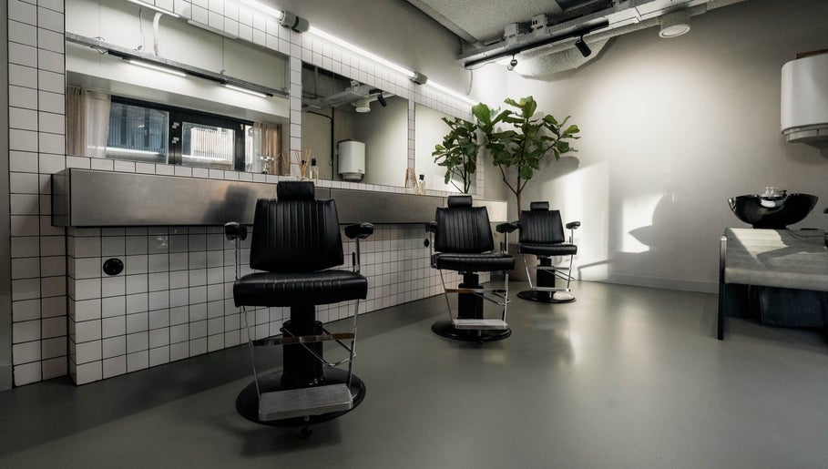 DOQ Barbers - Rijnkanaalkade 55 afbeelding 1