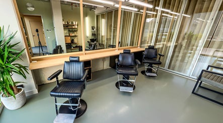 Doq Barbers - Houthavenweg 109