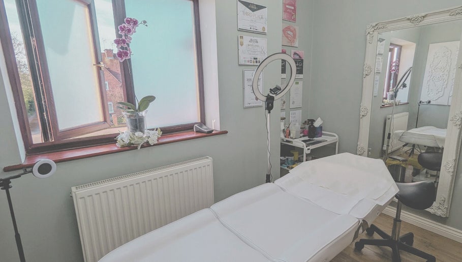Semi Permanent Makeup by Jerusha Smit, bilde 1