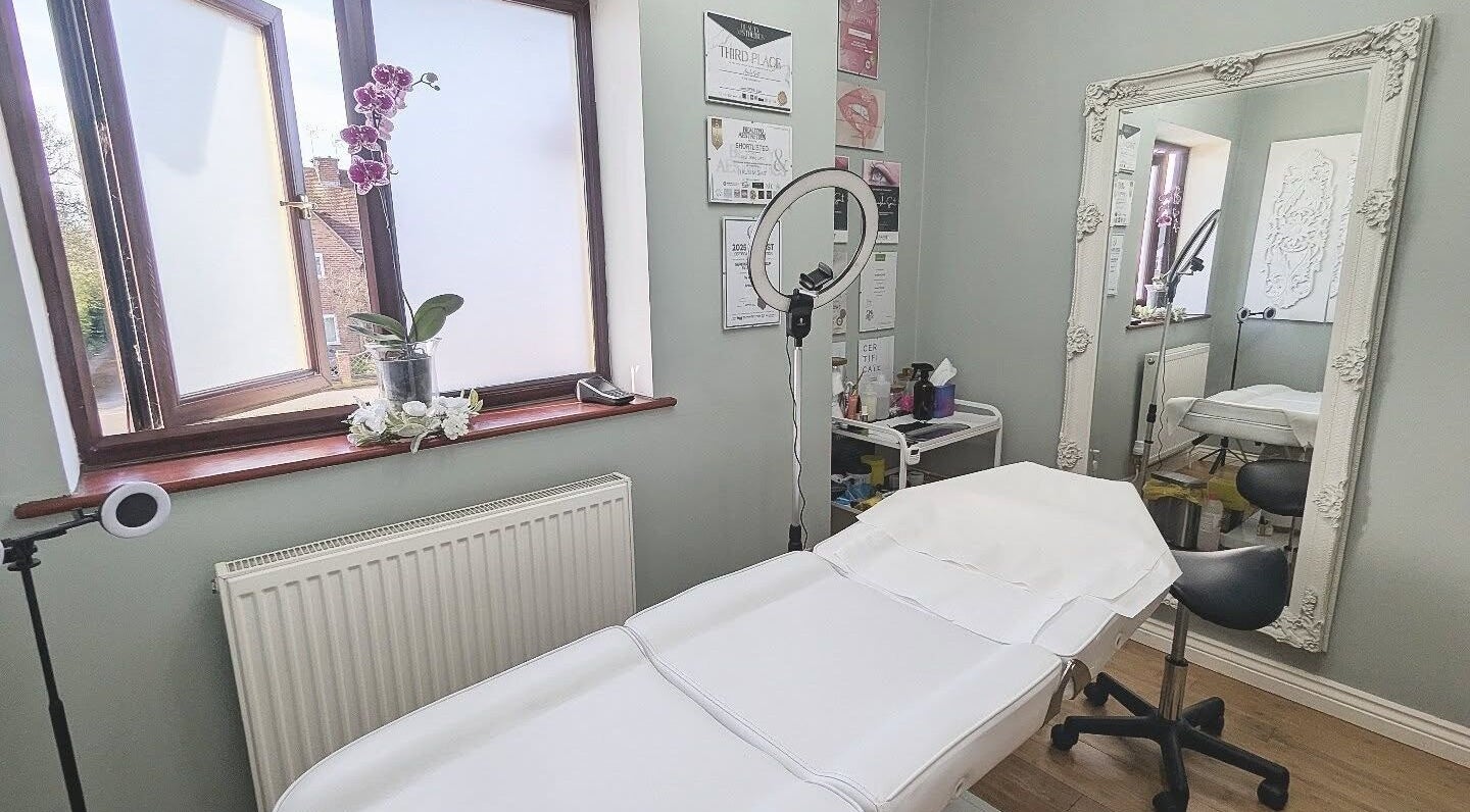 Elegant treatment room at Semi Permanent Makeup by Jerusha Smit, Warwick, England, GB.