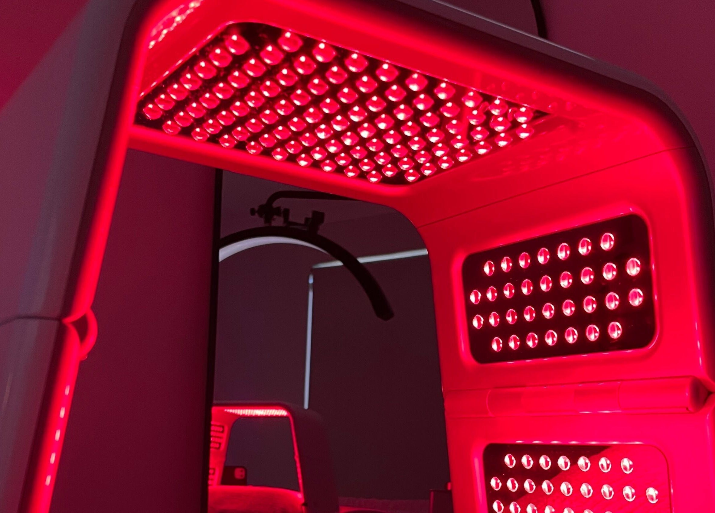 Red light therapy at Pure Bliss Skin Body And Beauty, Kinross, Western Australia, AU enhances wellness.