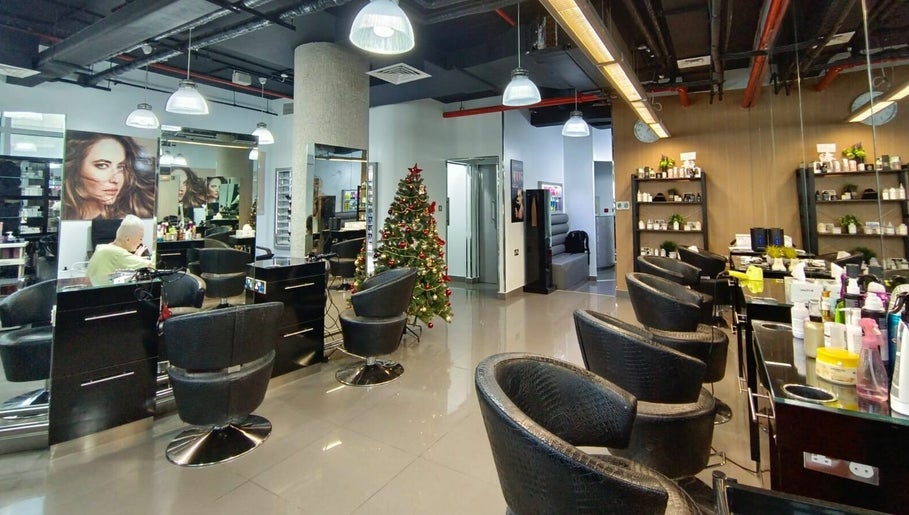 Bellissima Ladies Salon image 1