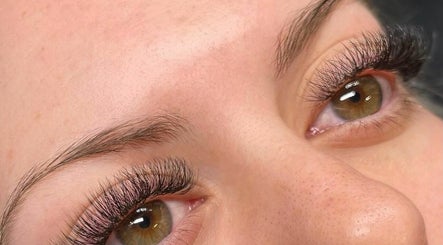 Lash Purity image 2