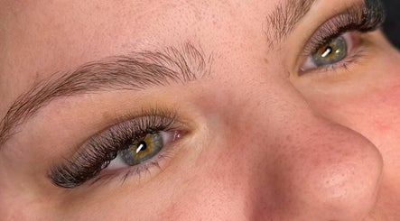 Lash Purity image 3
