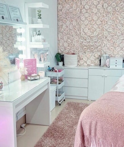 Her Beauty Studio image 2