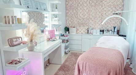 Her Beauty Studio