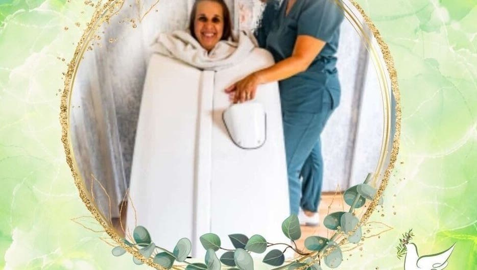 Woman enjoying an infrared therapy session at Selah Healing Hub, Cape Town, Western Cape, ZA.
