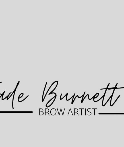 Jade Burnett Brow Artist – obraz 2