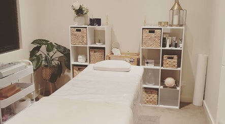 Tranquil treatment room at Heavenly Balance by Trish in Coogee, Western Australia, AU featuring cozy decor.