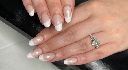 Dashing Nails Studio image 3