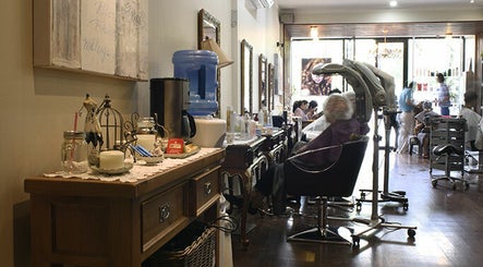 Hair Lover Salon image 2