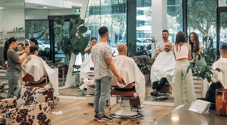 Image de IV Barbers 2