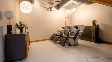 Gareth Vance Salon image 2