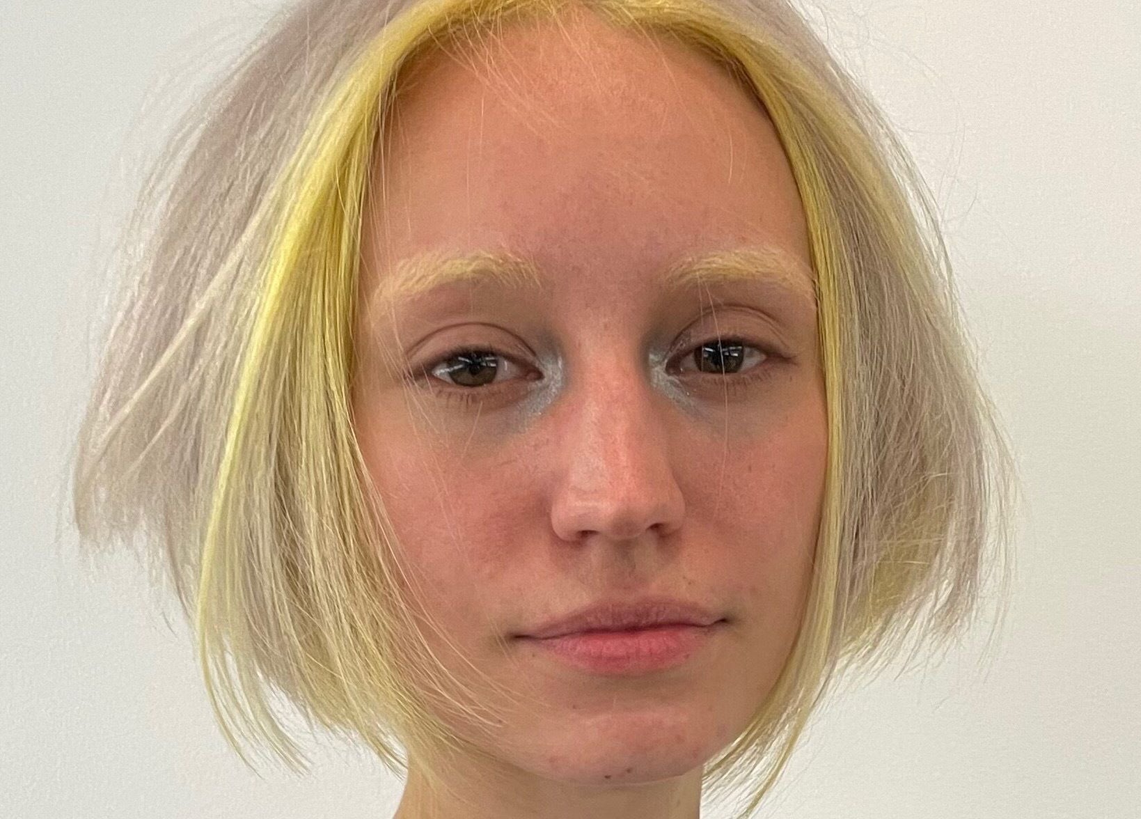 Stylish blonde bob haircut at Gareth Vance Salon, Leeds, England, GB.