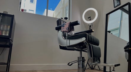 Imagen 2 de Triadic Barbering