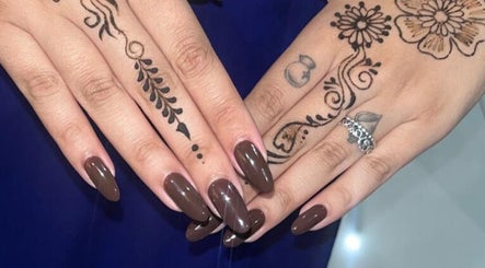 Nails by Daisy 101 image 3