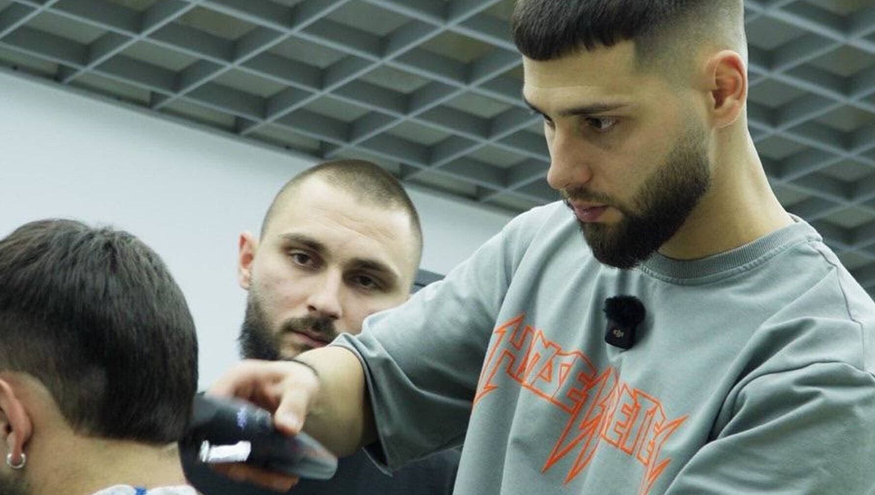 Млада група стилисти работи в Hansel and Gretel Barber Academy Plovdiv, Plovdiv, Plovdiv, BG.