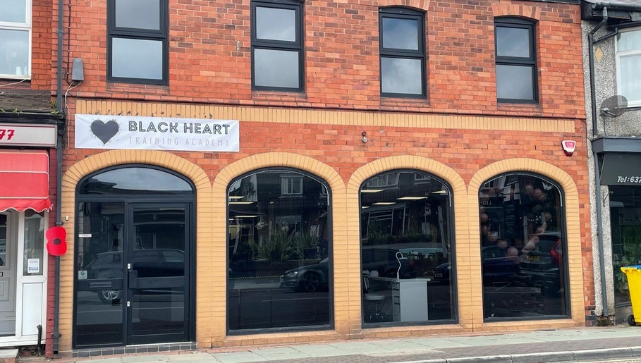 Black Heart Training Academy, bild 1