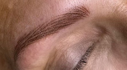 Flawlessly You, Permanent Makeup صورة 3