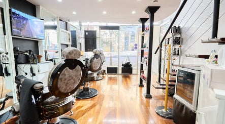 Royal Cut Barber and Hair Salon