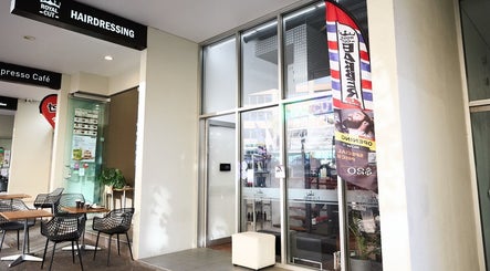 Royal Cut Barber and Hair Salon – obraz 3