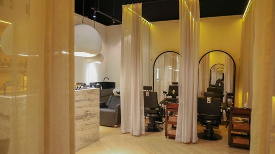 Roots Lab Beauty Salon