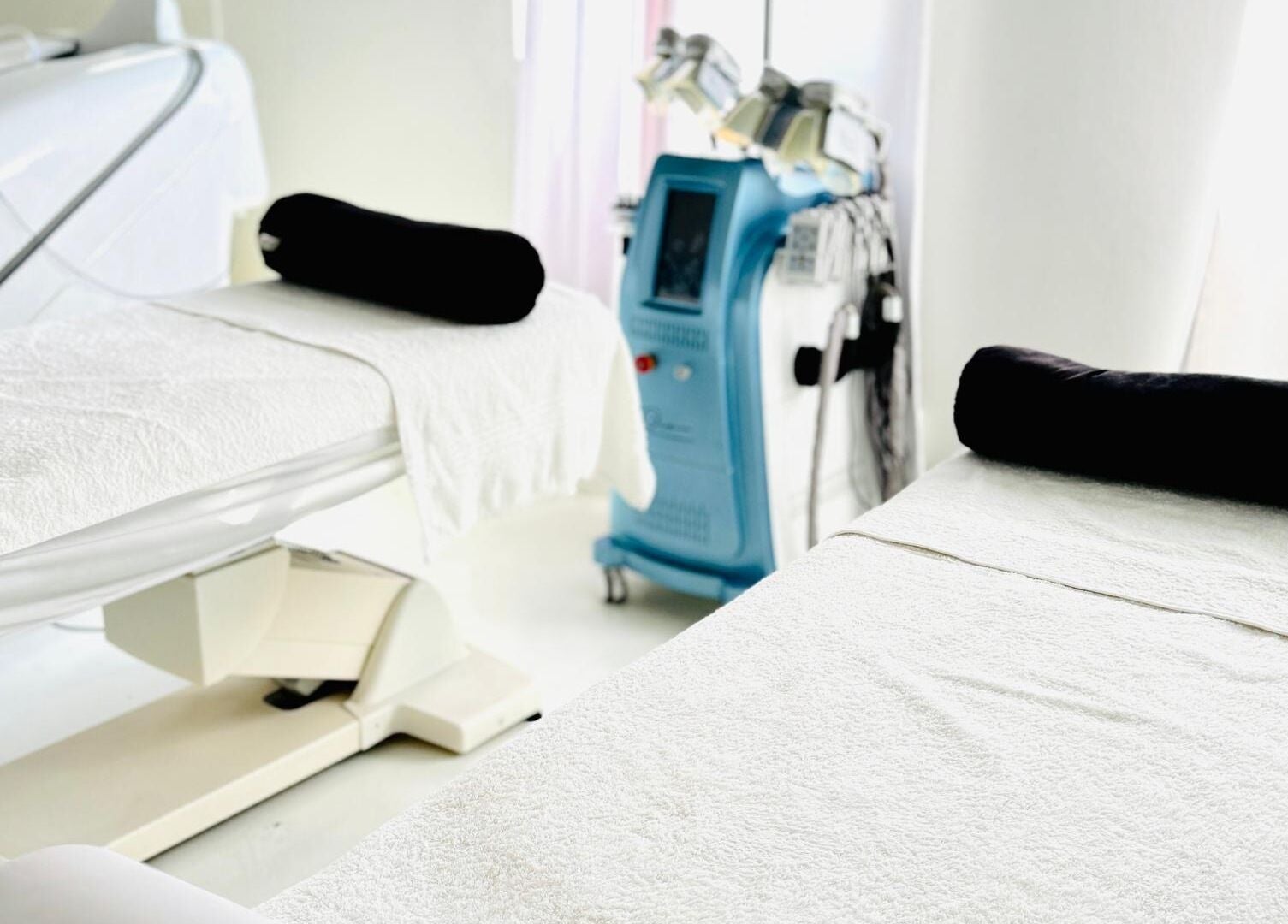 Relaxing treatment beds at Face it Spa, Tsumeb, Oshikoto Region, NA, offering tranquility and comfort.