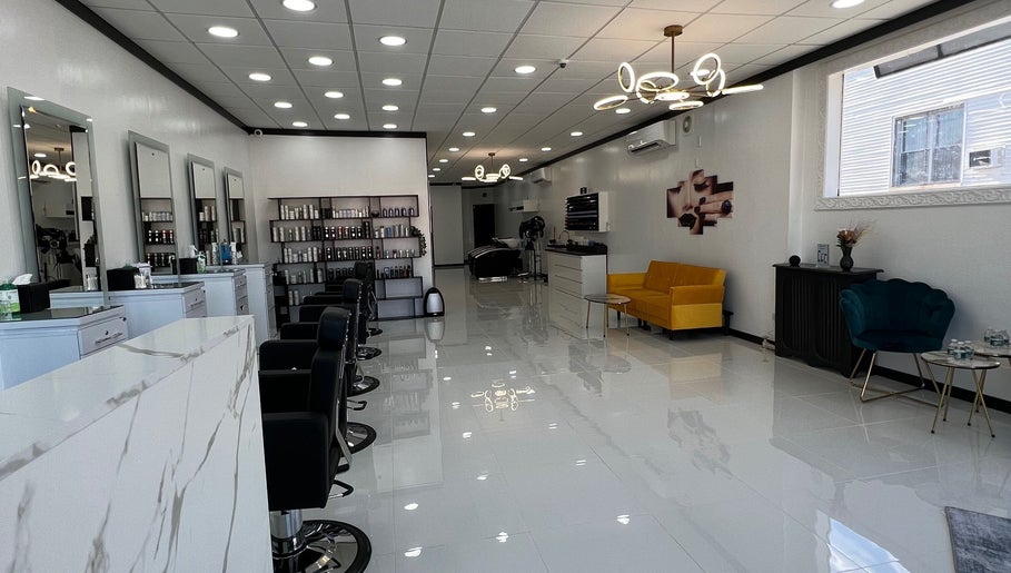 Mango Salon slika 1