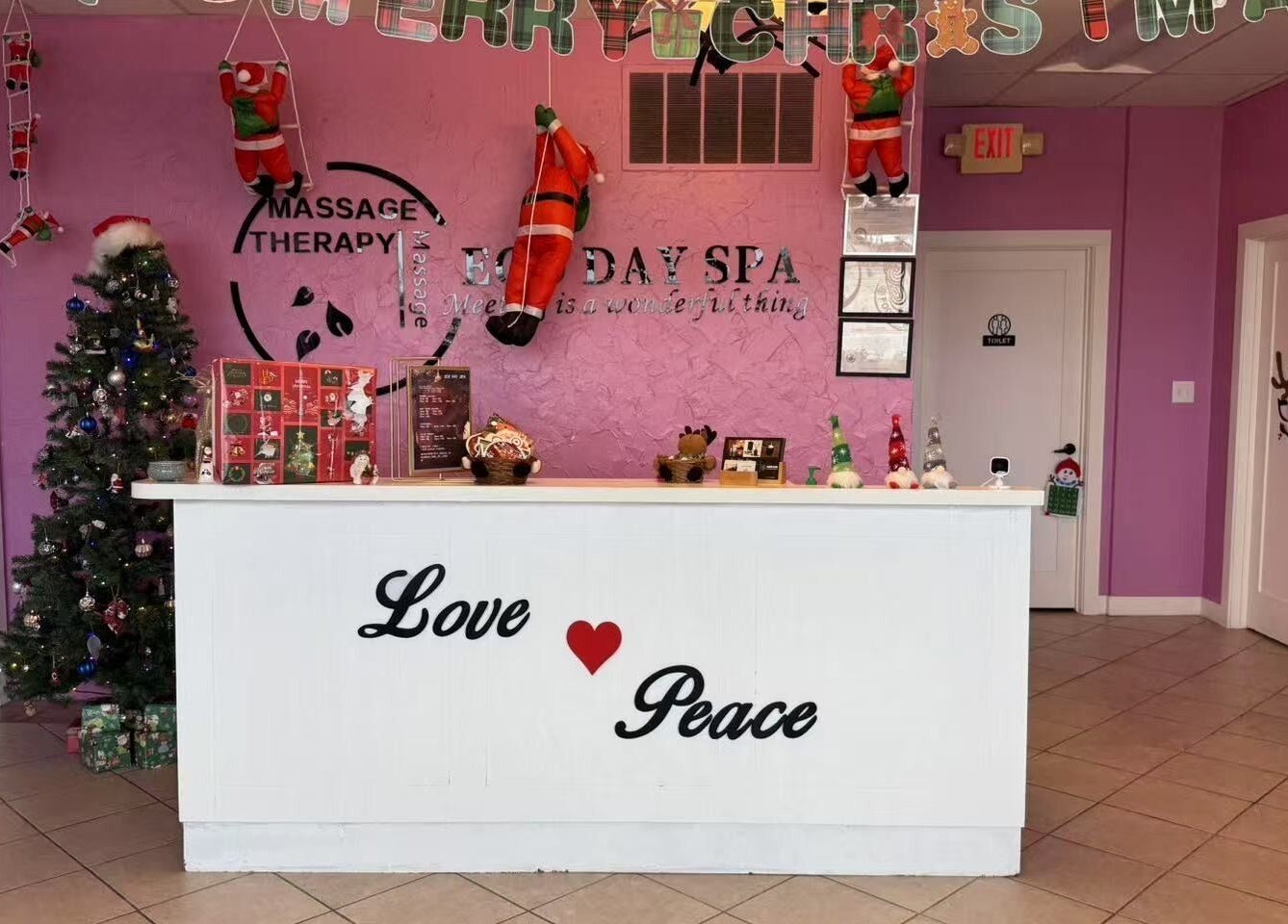 ECO Day Spa reception with festive Christmas decor in Menomonee Falls, Wisconsin, US.