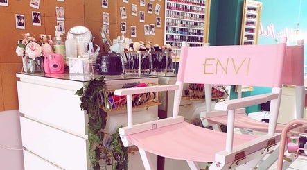 ENVI Nails and Beauty صورة 3