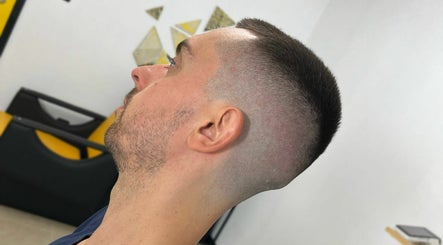 Short Hair Concept - Brand Barber Bild 3