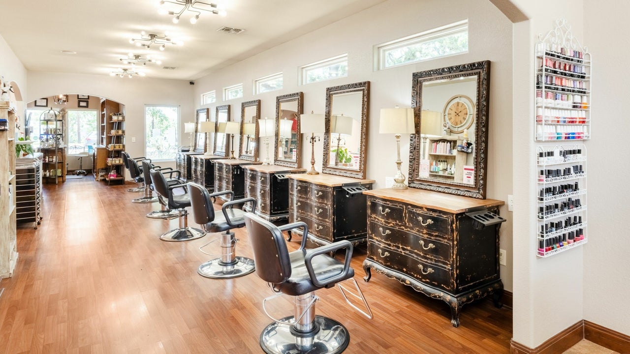 Best Beauty Salons Near Me in Austin | Fresha