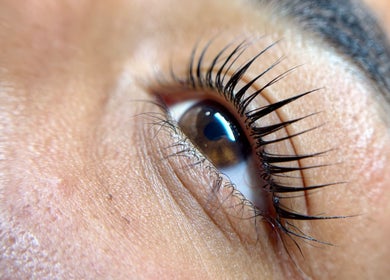 Close-up of curled lashes at Vi.lash you Westmount, London, Ontario, CA, showcasing expert beauty treatment.
