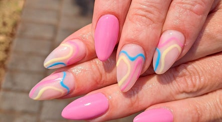 hình ảnh 3 của Nails by Shanté