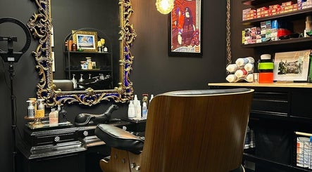 Image de Third Hand Salon 2