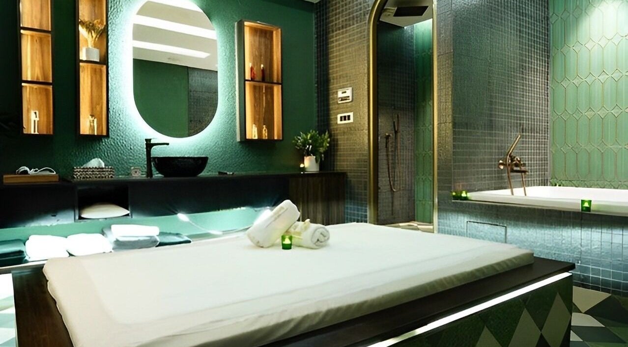 Luxurious treatment room at Thalasso Spa ( Vasant Vihar ), New Delhi, Delhi, IN, featuring ambient lighting.