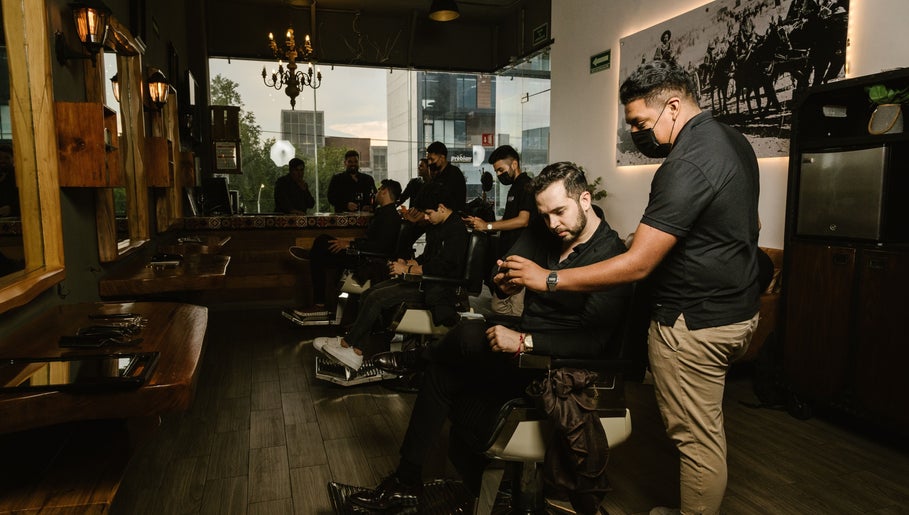 Centauro Barbershop зображення 1