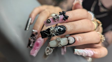 Cute But Deadly Nail Co. صورة 2