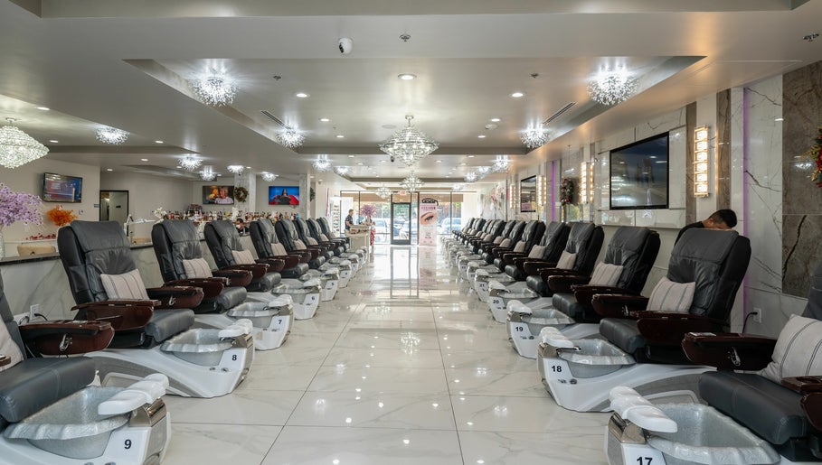 French Nails Luxury Spa and Bar, bilde 1