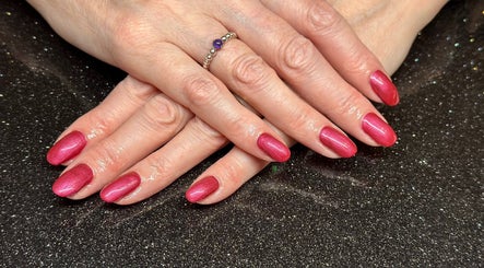 Mobile Nails and Beauty By Jo slika 3