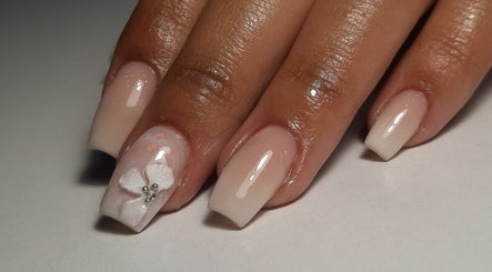 Definition Nail And Brow Bar (Pty) Ltd