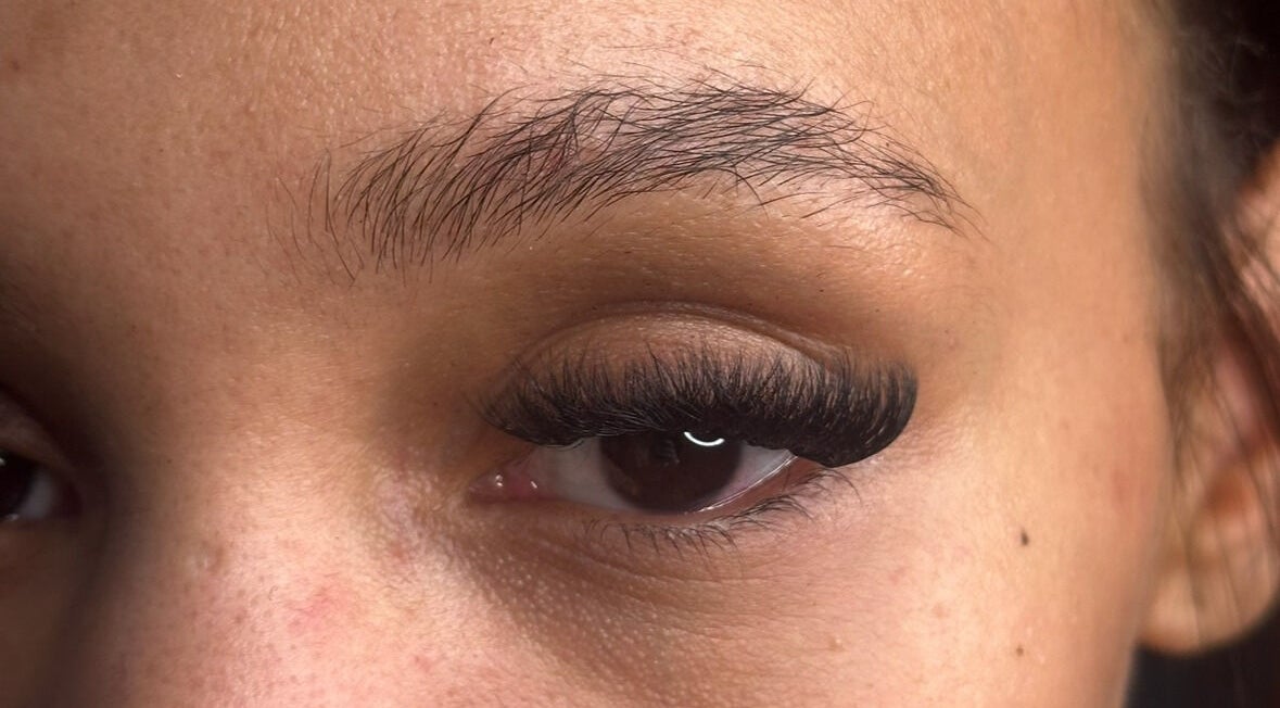 Close-up of expertly applied eyelash extensions at Lash’d aesthetics UK, Peterborough, England, GB.