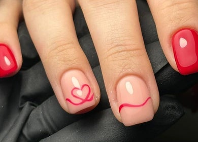 Elegant red and pink nail art at Edit By ELM, Binfield, England, GB. Perfect for a stylish look.