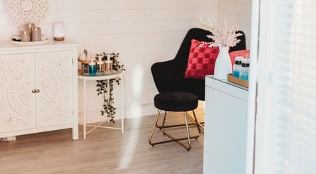 Beauty and Holistics by Hayley, bilde 2
