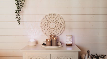 Beauty and Holistics by Hayley, bilde 3