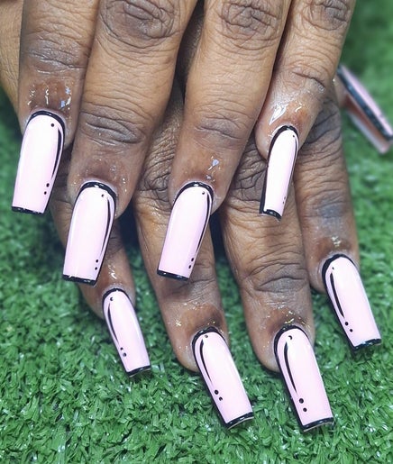 Top_adi_line_nails зображення 2