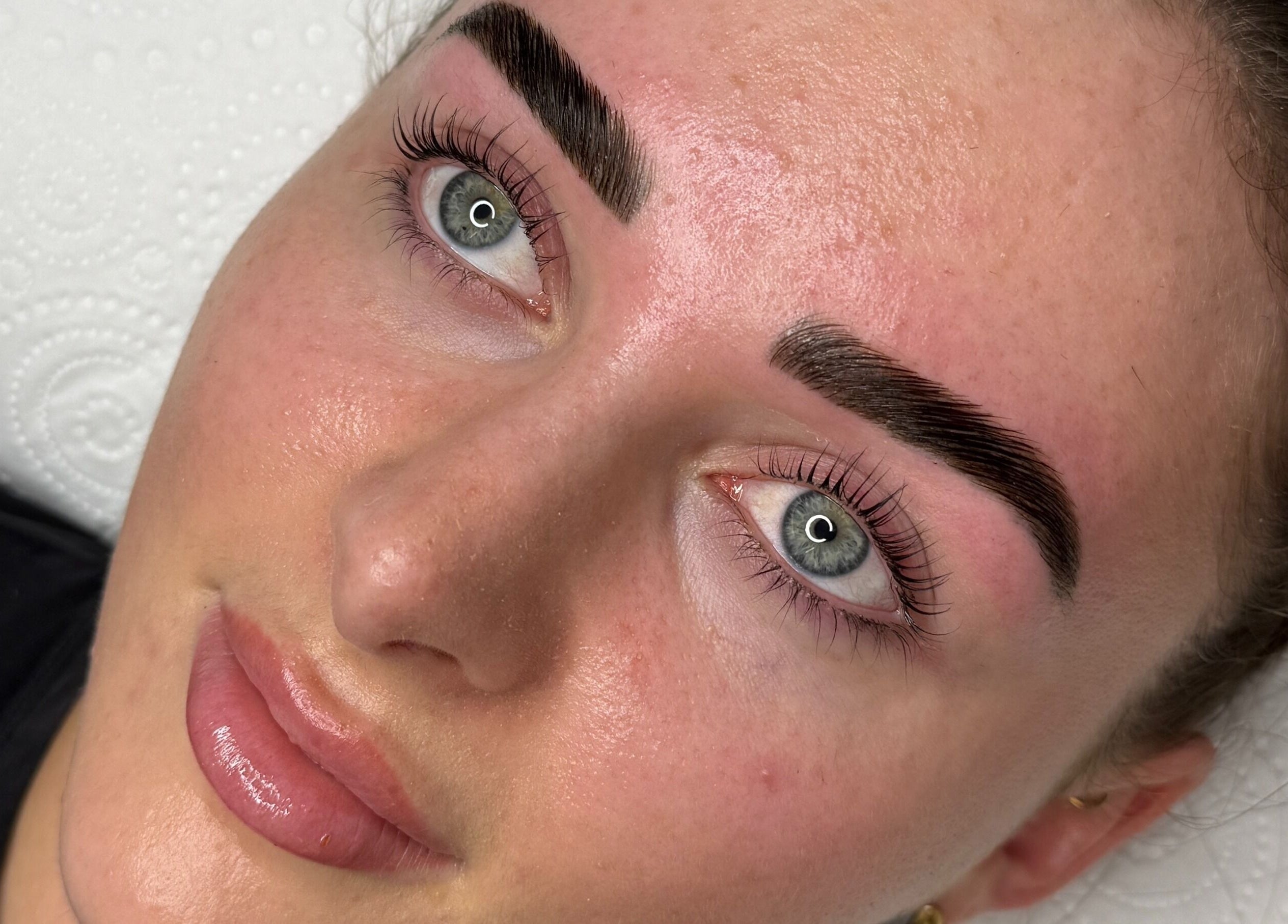 Close-up of freshly done eyebrows at Lmv Studio, Mermaid Waters, Queensland, AU showcasing detailed artistry.